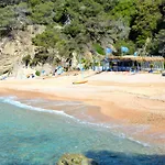 Les Terrasses De Cala Llevado